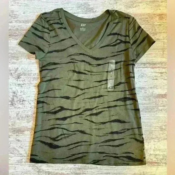 GAP‎ green t-shirt women’s size small - Picture 1 of 3